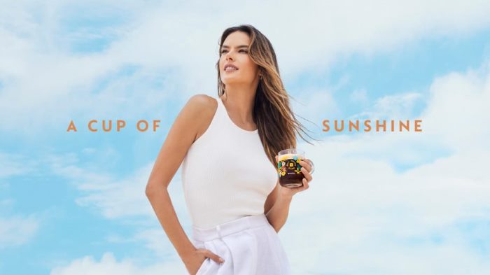 Nespresso Kenalkan Ritual Minum Kopi Dengan Praktis Ala Supermodel Brasil, Alessandra Ambrosio