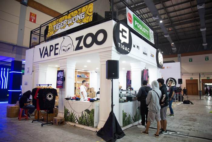 Hadir Dengan Booth Megah Di Vape Fair 2022, Vapezoo Kenalkan Produk Terbaru