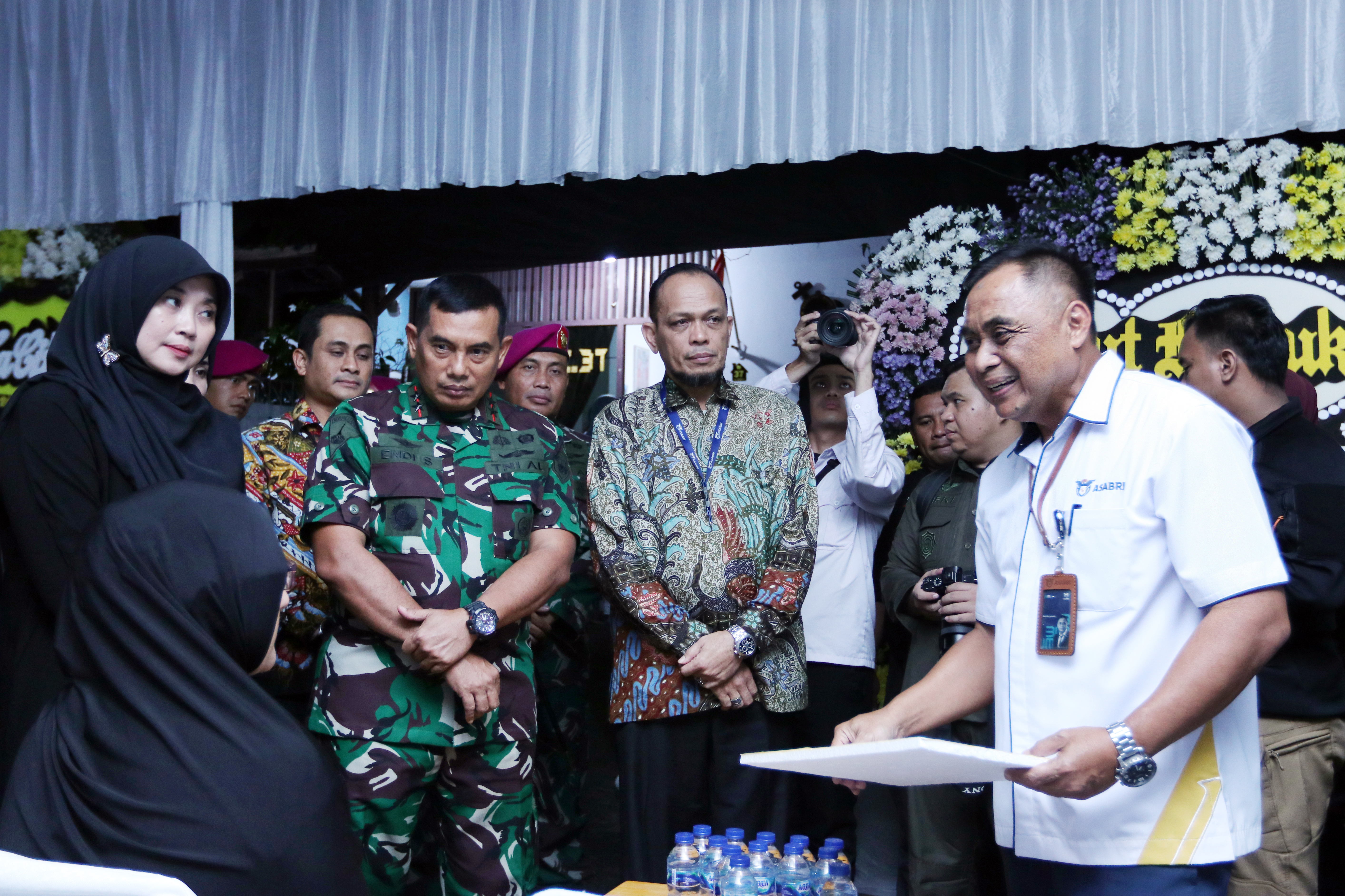 ASABRI Serahkan SRKK kepada Ahli Waris Korban KKB di Distrik Muara, Papua