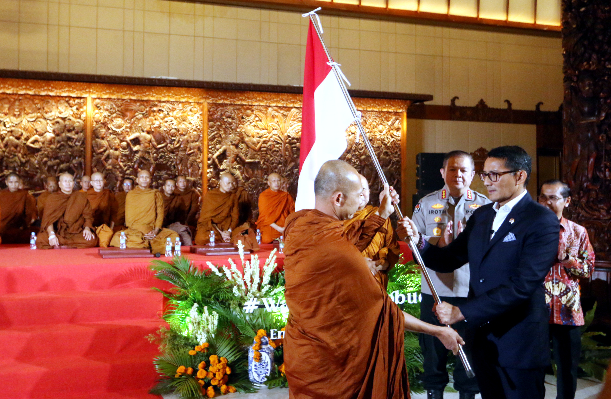 Penyambutan dan pelepasan Bhikkhu Thudong di TMII