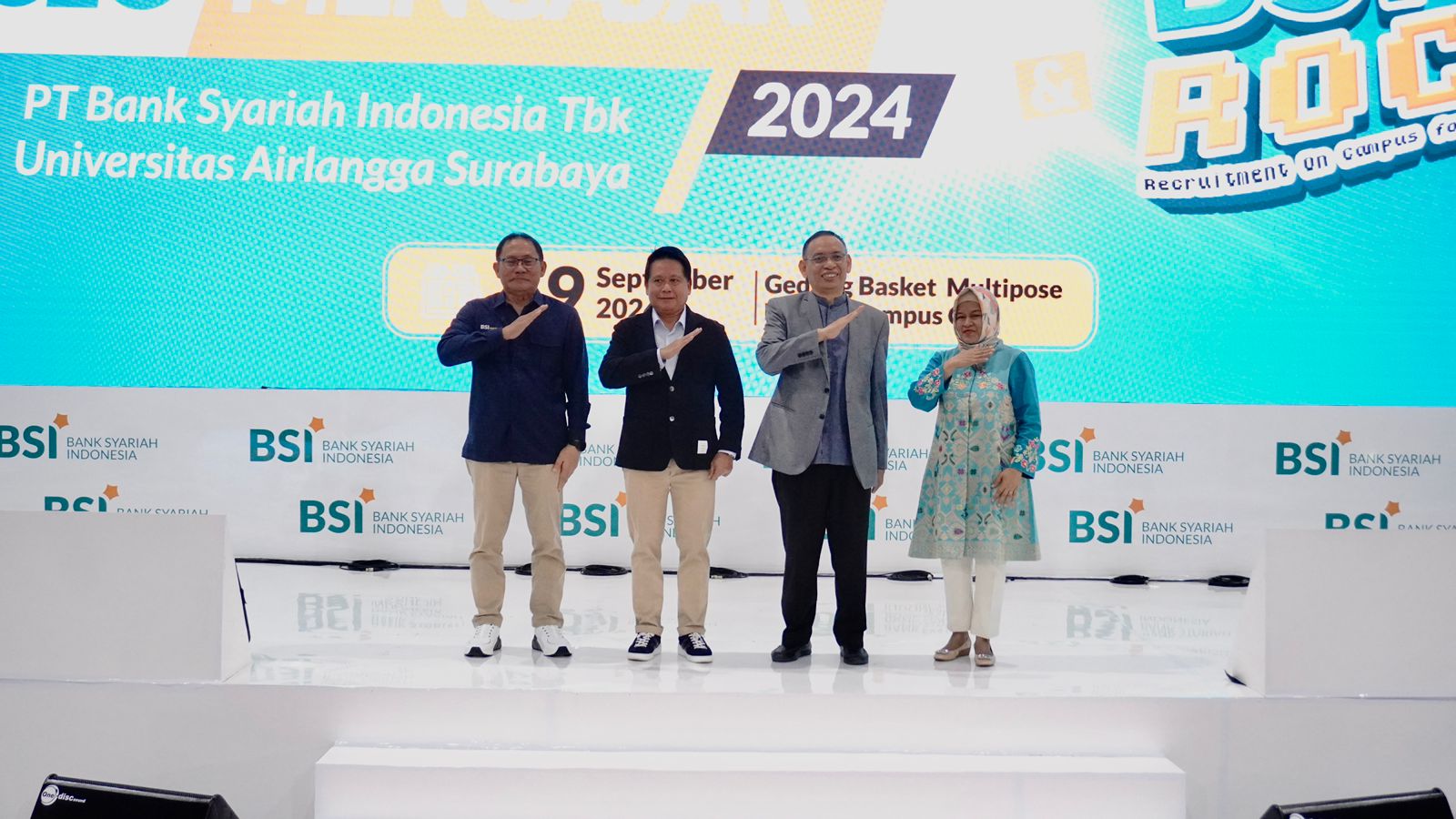 Gelar Program Literasi di Jatim, BSI Salurkan Beasiswa Rp 10 Miliar bagi Mahasiswa di Jawa Timur