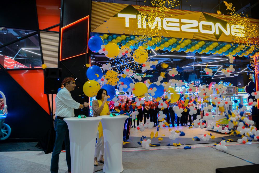 Timezone Living World Kota Wisata, Investasi Strategis dalam Industri Hiburan Keluarga di Indonesia