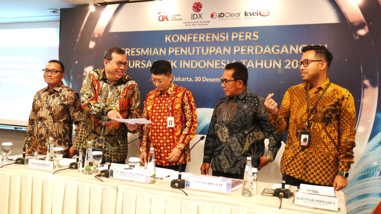 Sukses Tutup Tahun 2024, Pertumbuhan Positif Mendorong Kepercayaan Pasar Modal Indonesia