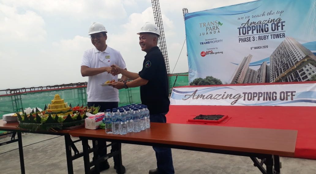 Topping Off Transpark Juanda, Laris Manis Semua Tower