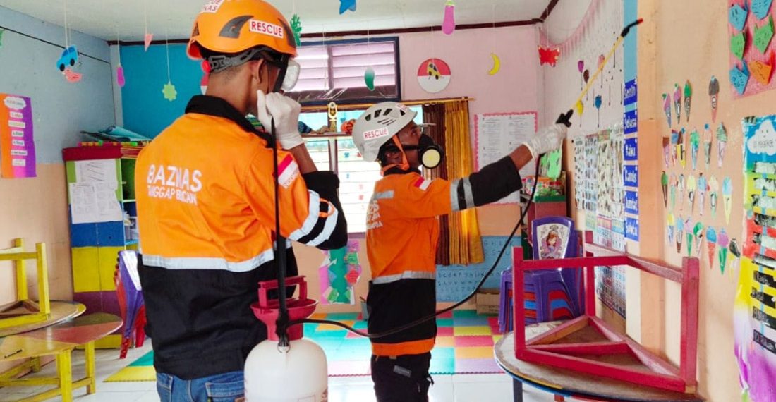 Cegah Covid-19, BAZNAS Lakukan Penyemprotan Disinfektan di Ruang Publik