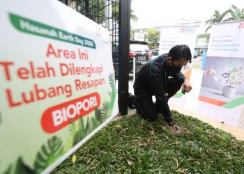 Sambut Hari Bumi Sedunia, BNI Syariah Realisasikan 1.220 Lubang Resapan Biopori