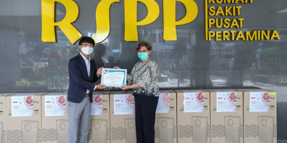 Peduli Kesehatan Tenaga Medis, Coway Indonesia Donasikan Produk Air Purifier ke RS Rujukan Covid-19