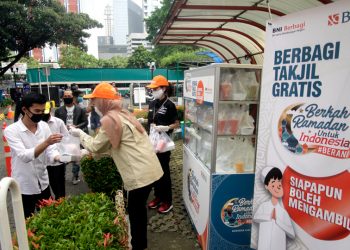 BNI Bagi Bagi Takjil