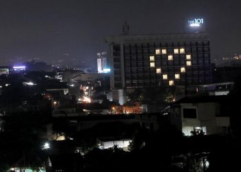 THE 1O1 Bogor Suryakancana Nyalakan Lampu Love di Tengah Pandemi Covid-19