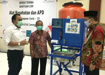 SIG Serahkan Bantuan Alkes dan APD Senilai Rp750 Juta di Gresik dan Lamongan