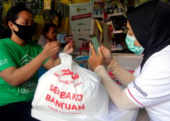 Warung Bukalapak Peduli Sesama Berikan 10 Ribu Paket Sembako