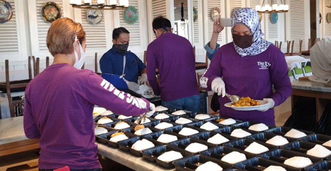 THE 101 Bogor “Sulap” Dapurnya Jadi Dapur Darurat untuk Makan Tim Medis