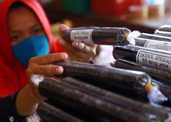 Penjualan Dodol Betawi Turun Drastis