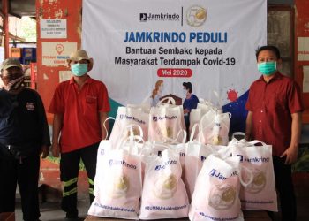 Jamkrindo Peduli Bagikan Paket Sembako