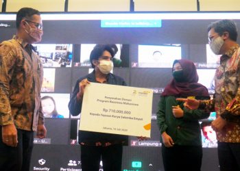 Mandiri Sekuritas Berikan Beasiswa Kepada 50 Mahasiswa Berprestasi