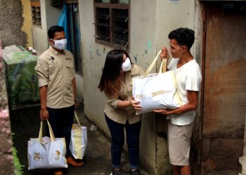 HUT BNI, Pegawai dan Serikat Pekerja BNI Bagikan 146.000 Paket Sembako.