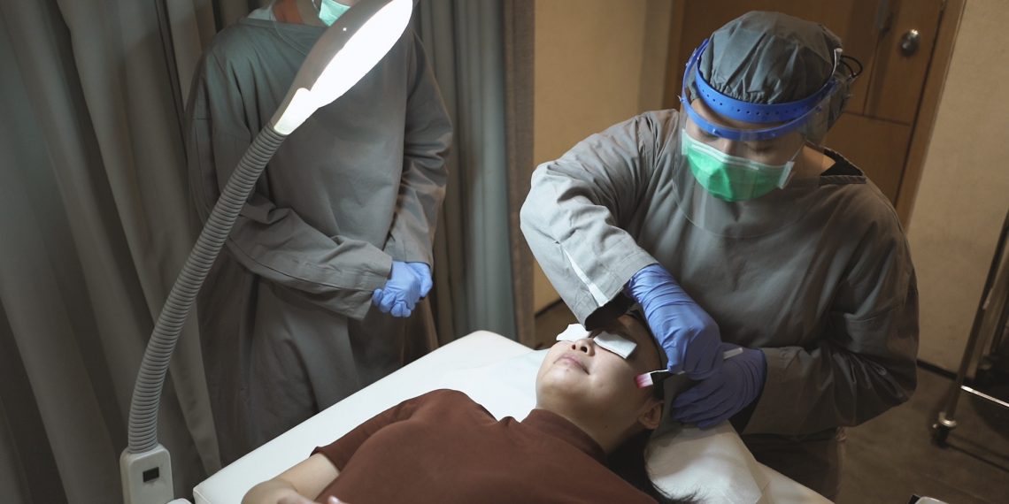 Apakah Aman Melakukan Perawatan Kulit dan Rambut di Masa Pandemi?