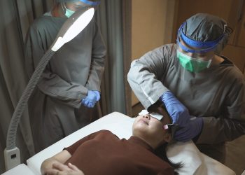 Apakah Aman Melakukan Perawatan Kulit dan Rambut di Masa Pandemi?