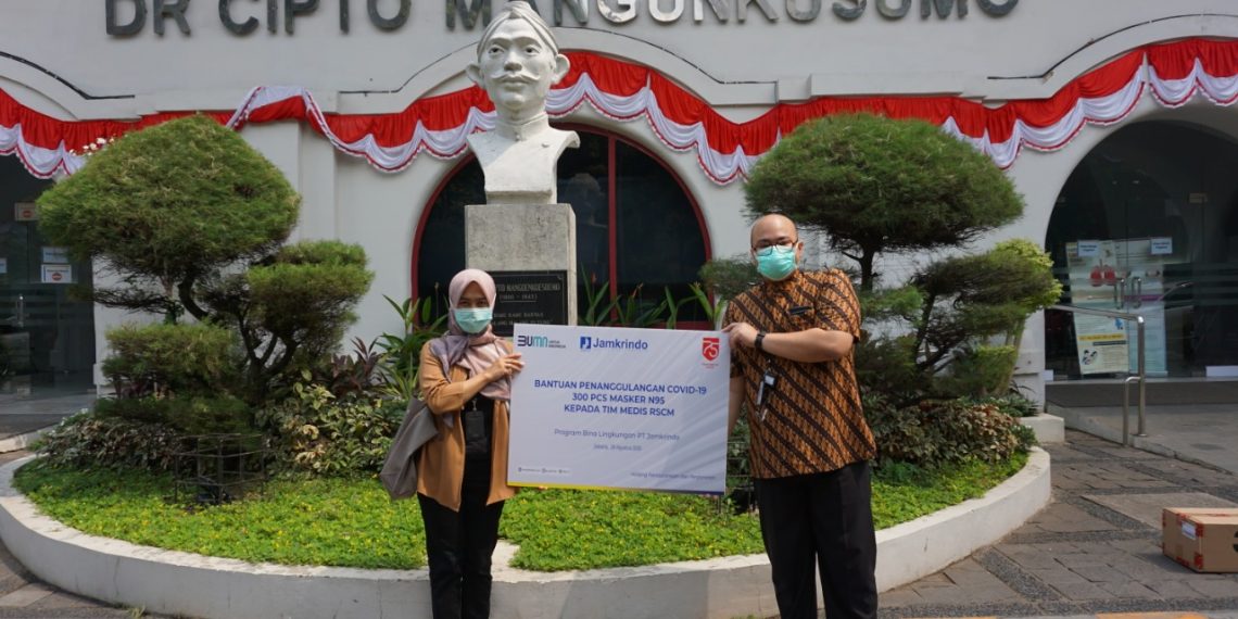 Jamkrindo Beri Bantuan Masker N95 ke RSCM