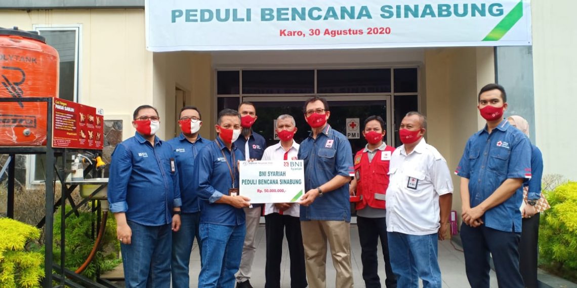 BNI Syariah Salurkan Bantuan Kepada Masyarakat Terdampak Letusan Gunung Sinabung