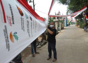 Bendera Dari Tas Banpres