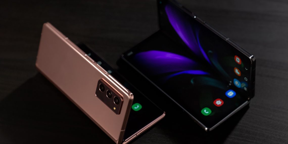 Samsung Galaxy Z Fold2: Mengubah Bentuk Masa Depan Dengan Memaknai Kemewahan Melalui Kecanggihan Teknologi Premium
