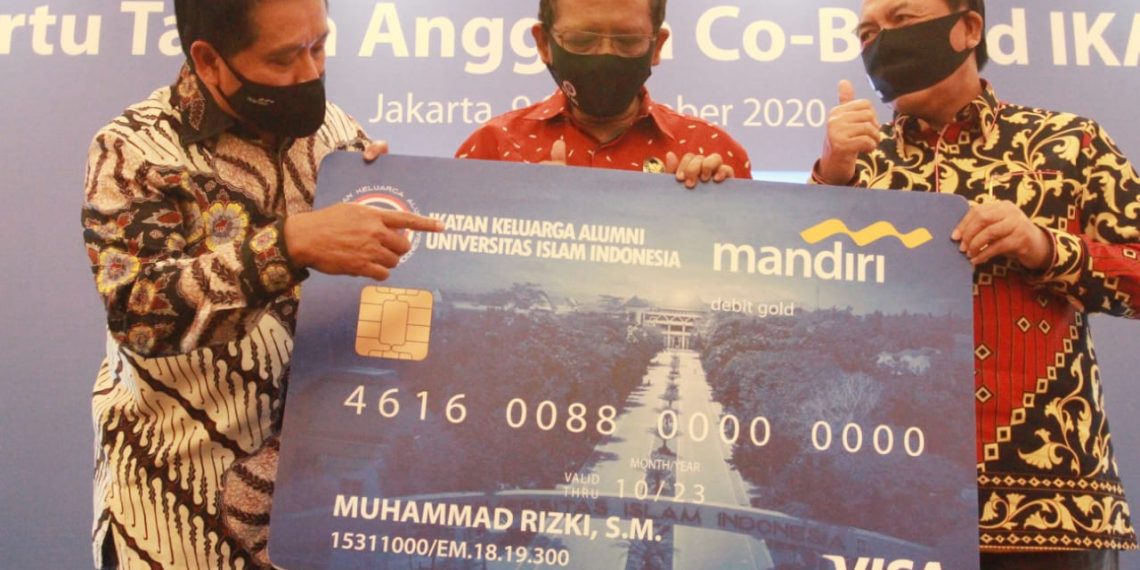 Peluncuran KTA IKA UII