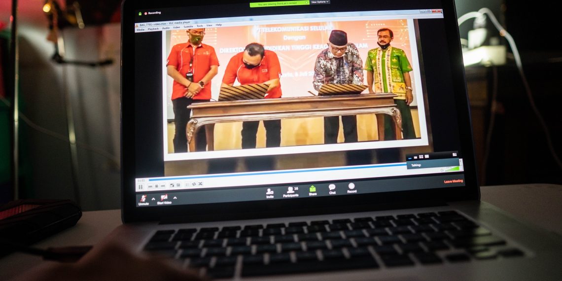 Telkomsel Bersama Kementerian Agama Perkuat Inisiatif Program Madrasah Digital Belajar Jarak Jauh