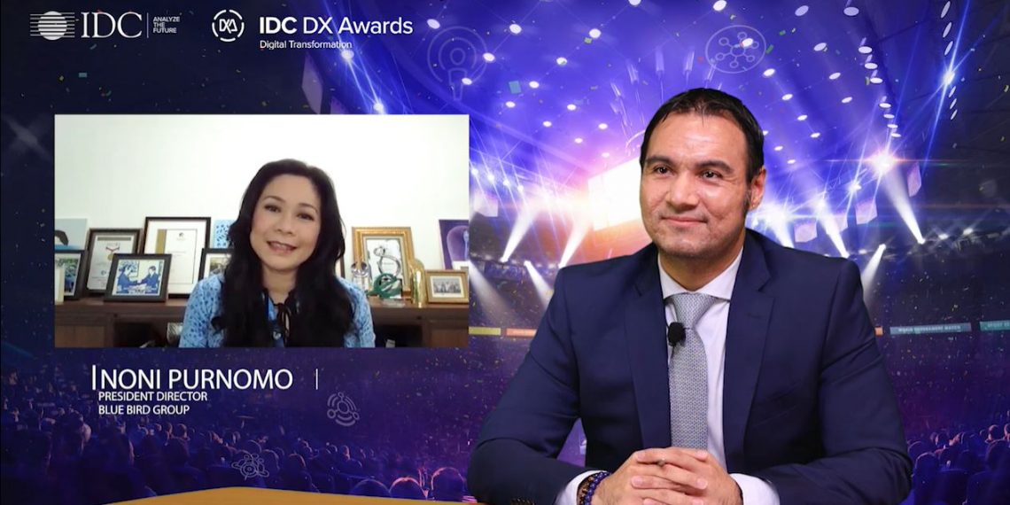 Bluebird Raih Penghargaan Sebagai Digital Transformer