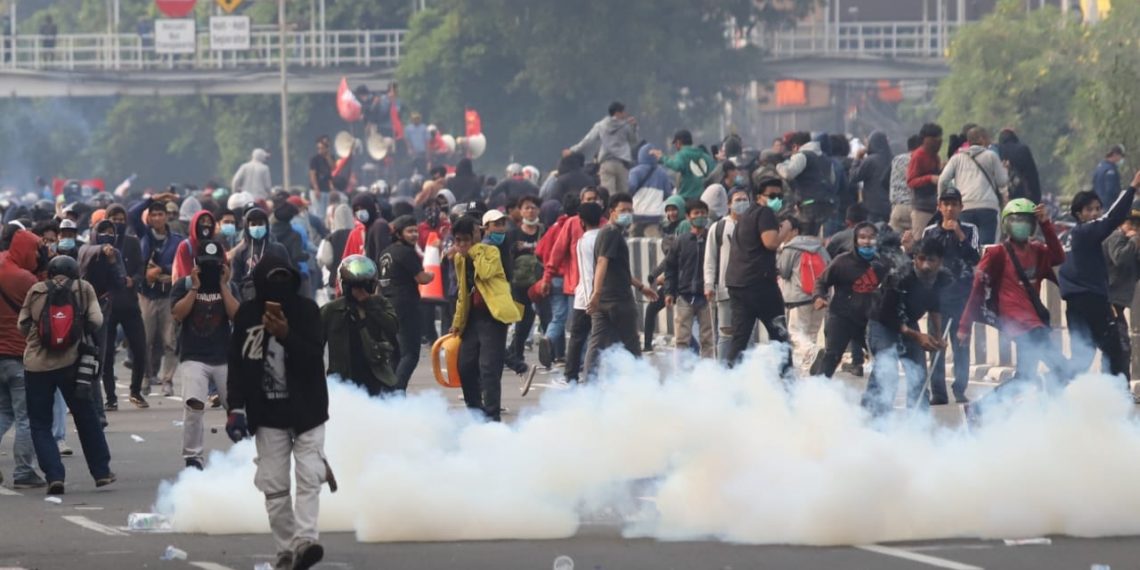 Masa Demo Harmoni Rusuh