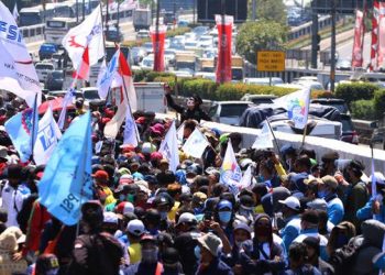 Hari Ini Ratusan Ribu Buruh di Kawasan Industri Bekasi Mogok Kerja Hingga Tiga Hari