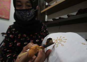 Batil Bermotif Covid