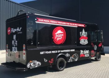 Pizza Hut Berinovasi ‘Lagi’, Kini Siap Jualan Keliling Pakai Truk
