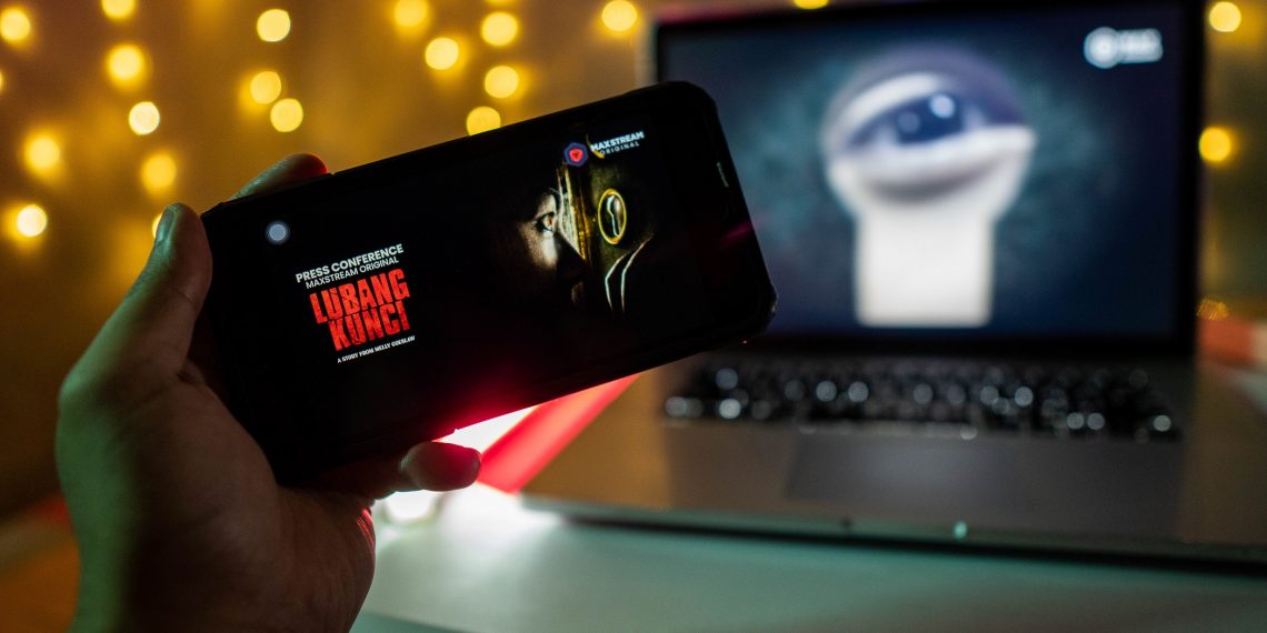 MAXstream Rilis Serial Horor Dibalik Lubang Kunci