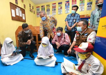 Bantu Taman Bacaan Anak