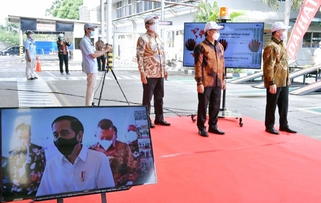 Mendag Lepas Ekspor Skala Besar ke Berbagai Negara, Presiden: Kita Jangan Cepat Puas