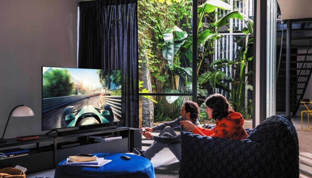 Tips Menikmati Akhir Tahun dengan Samsung QLED 8K TV