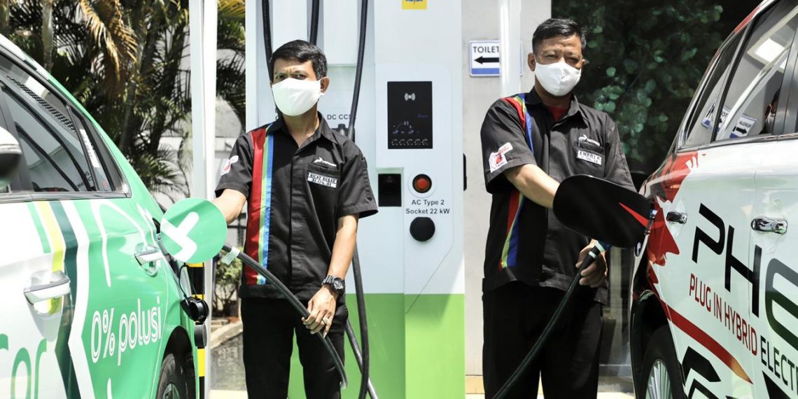 Pertamina Resmikan Operasi SPBU Listrik Pertama di Jakarta