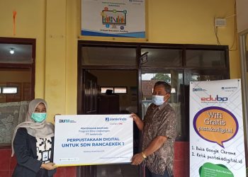 Jamkrindo Serahkan Bantuan Bina Lingkungan Berupa Perpustakaan Digital