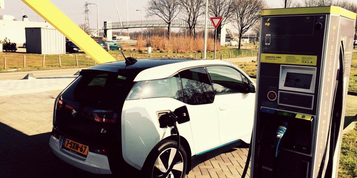 Tahun 2023, BMW Targetkan 20 Persen dari Total Produksi Adalah Kendaraan Listrik