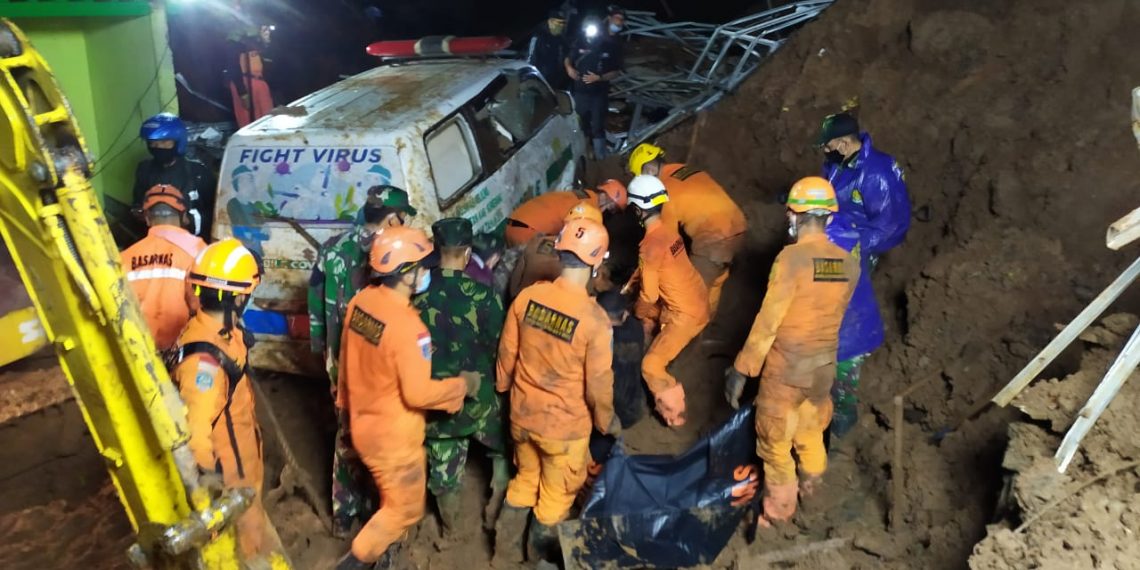 Korban Longsor Cihanjuang di Sumedang Dapat Bantuan Kemensos Rp 1 Miliar
