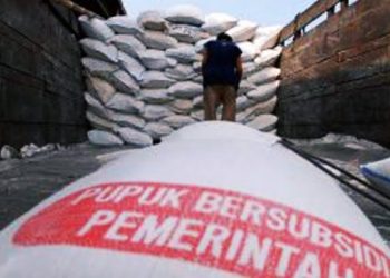 Distribusi Pupuk Bersubsidi Amburadul, DPR Minta Data dan Prosesnya Diperbaiki