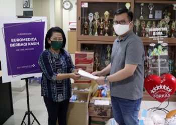 Euromedica Group Salurkan CSR ke Panti Asuhan Dorkas dan Bagi-bagi Makanan