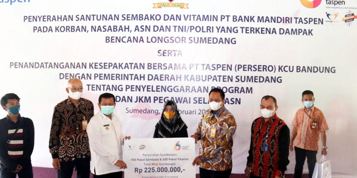 Bank Mantap Berikan Bantuan Korban Bencana Alam