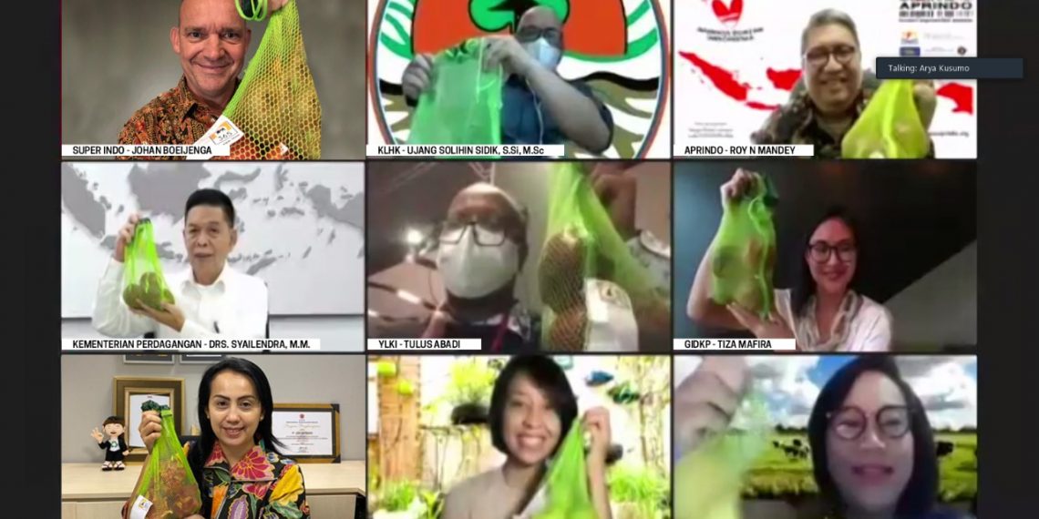 Kampanye #SelangkahLebihHijau, Super Indo Luncurkan Produk Ramah Lingkungan ‘Kantong Segar 365’