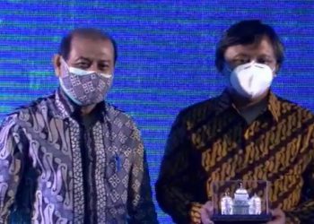 BPKH RI Berikan Penghargaan Kepada PLN Sebagai Mitra Investasi Terbaik