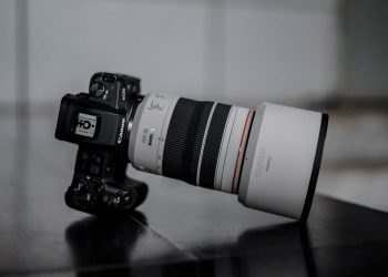 Canon Hadirkan Duo Lensa RF Idaman: Lensa Tele dan Lensa Fix, Perluas Kreativitas dengan Pilihan Banyak Lensa