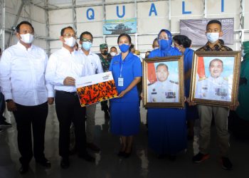 Mandiri Taspen Salurkan Tabungan Hari Tua untuk Korban Nanggala 402