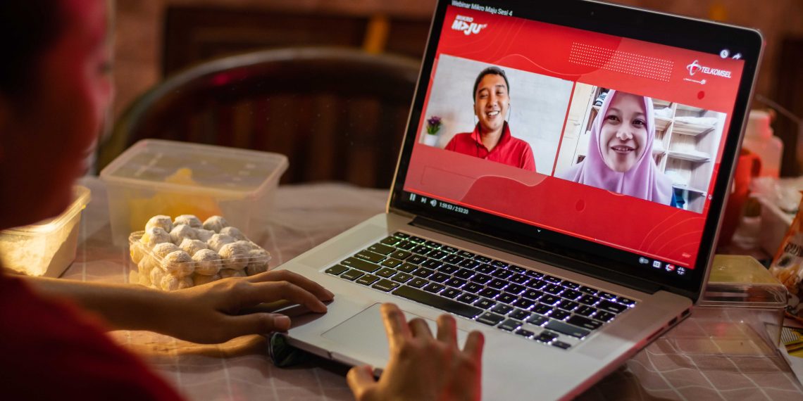MikroMaju, CSR Baru Telkomsel Yang Fokus Memperkuat Literasi Bisnis dan Kapabilitas Digital UMKM