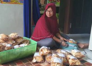 Kisah Wanita Manokwari yang Sukses Membangun Bisnis Keripik di Nabire